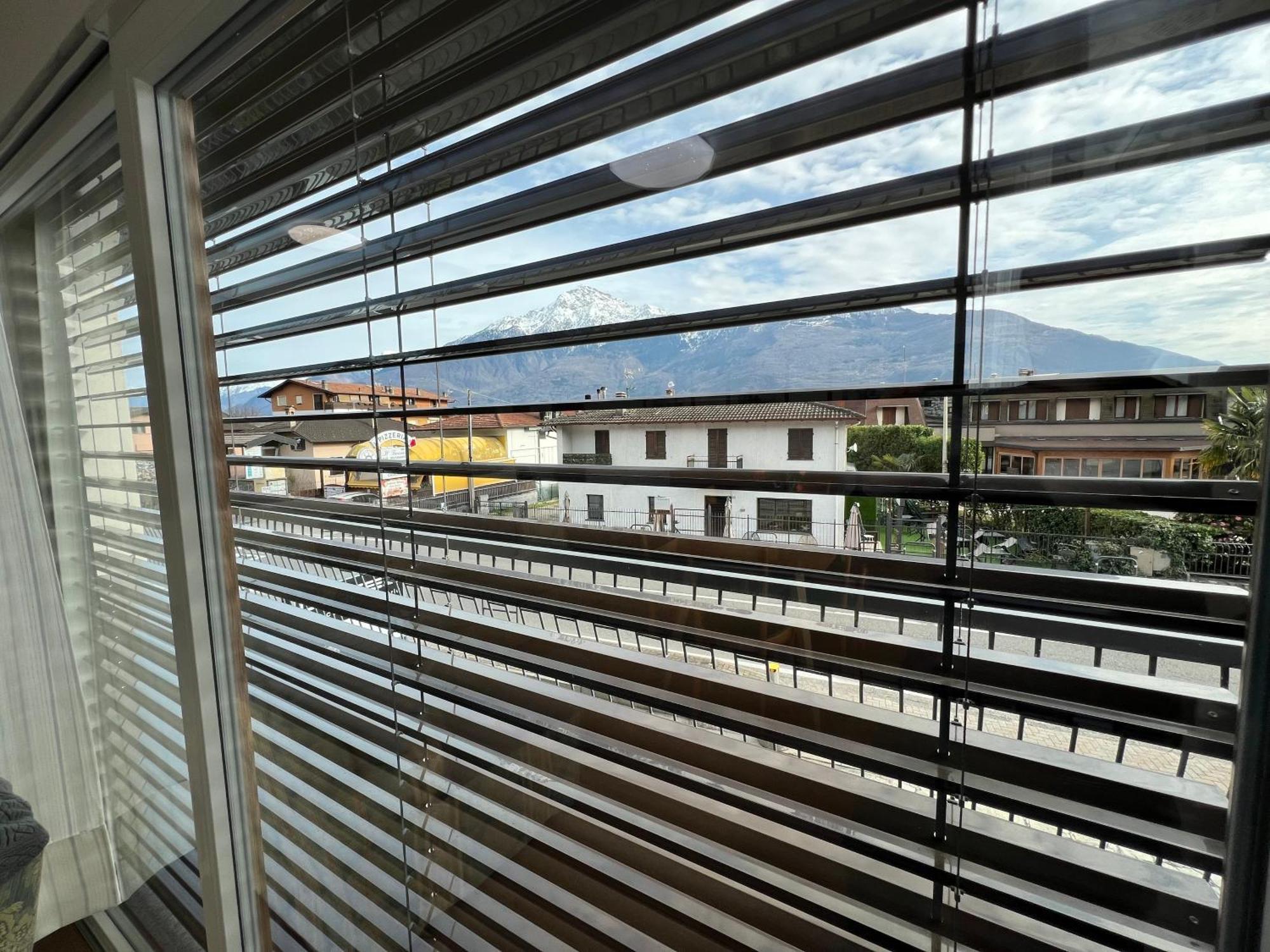 Casa Paola Central Stay By The Lake Domaso Exterior foto